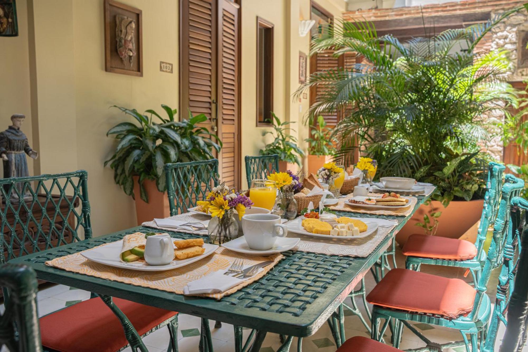 Casa La Fe By Bespokecolombia (Adults Only) Hotel Cartagena Luaran gambar